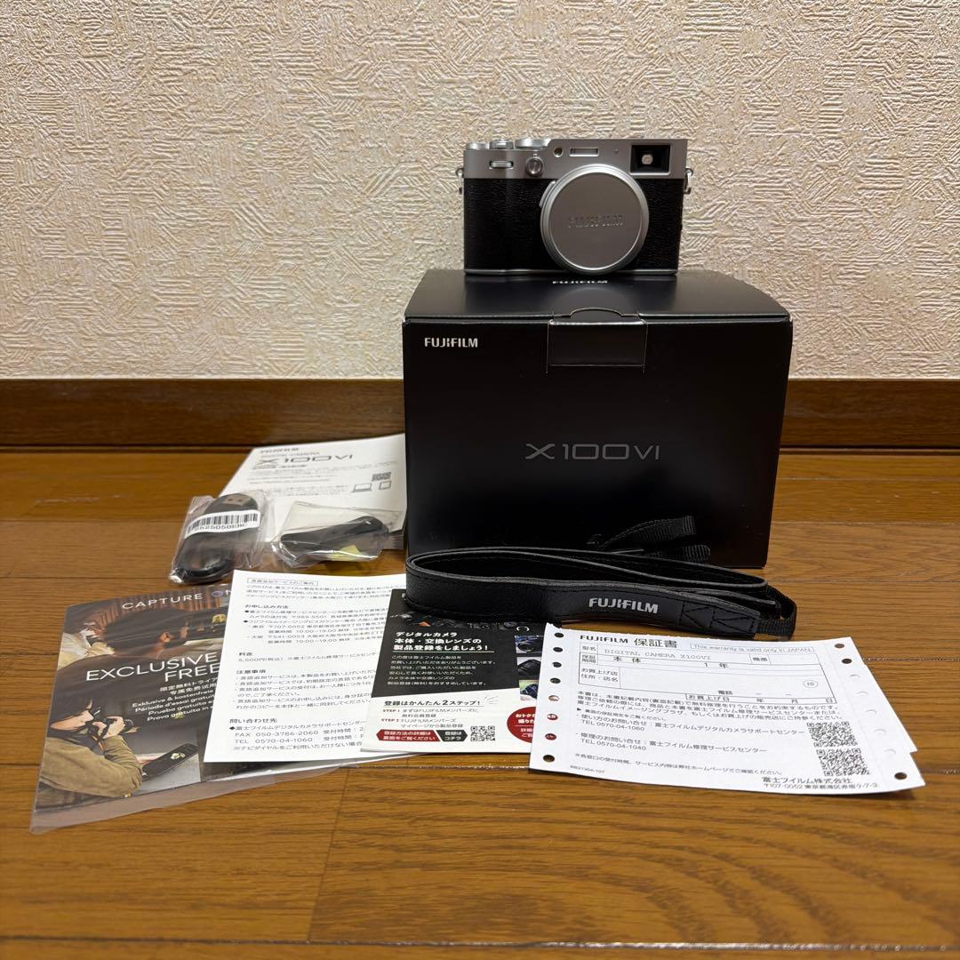 美品 Fujifilm X100VI コンパクトデジタルカメラ