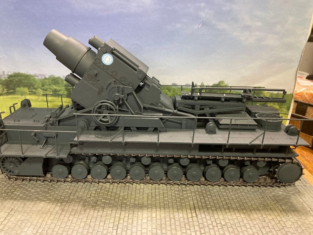 【塗装済完成品】1/35カール自走臼砲ガルパン大学選抜チーム風