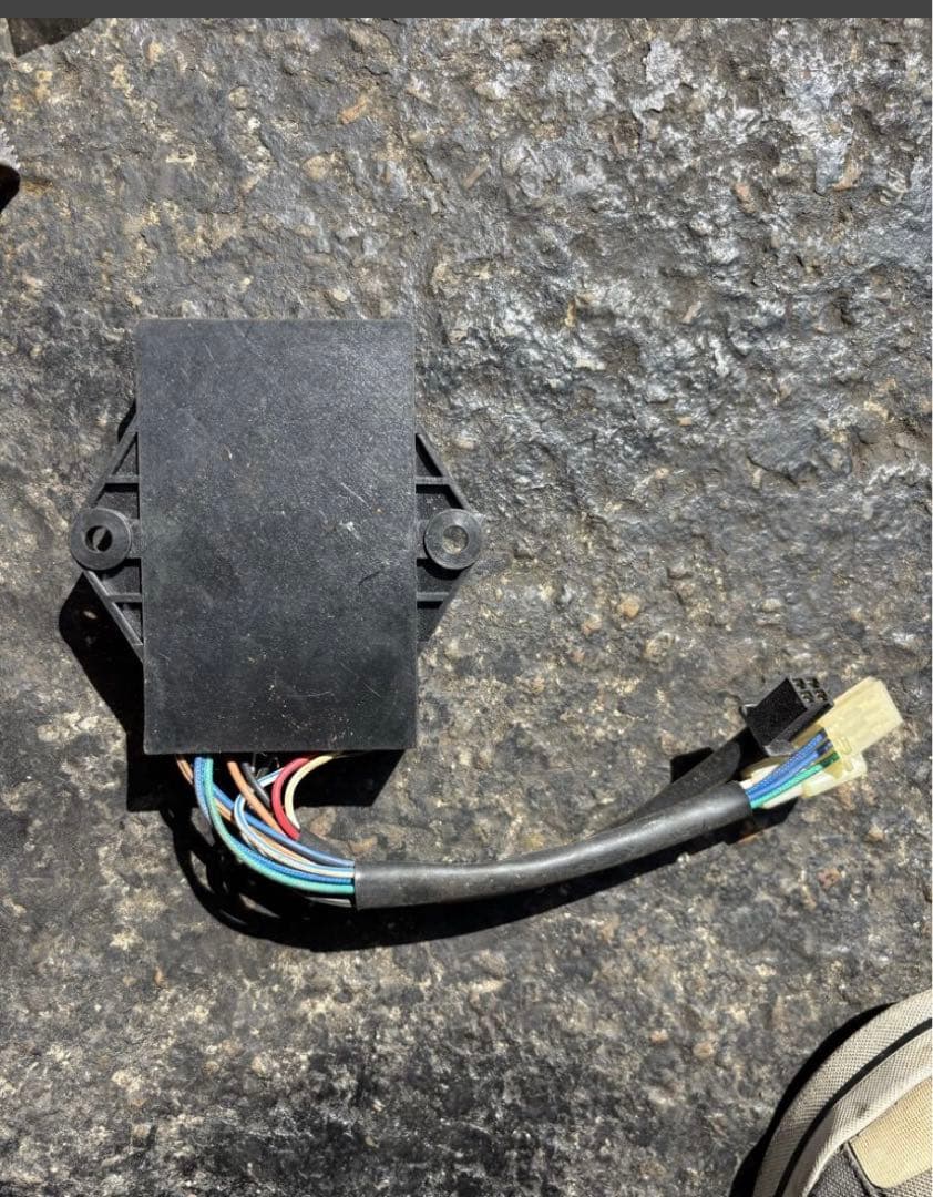 RGV250 VJ21A CDI コントロールユニット J型 88