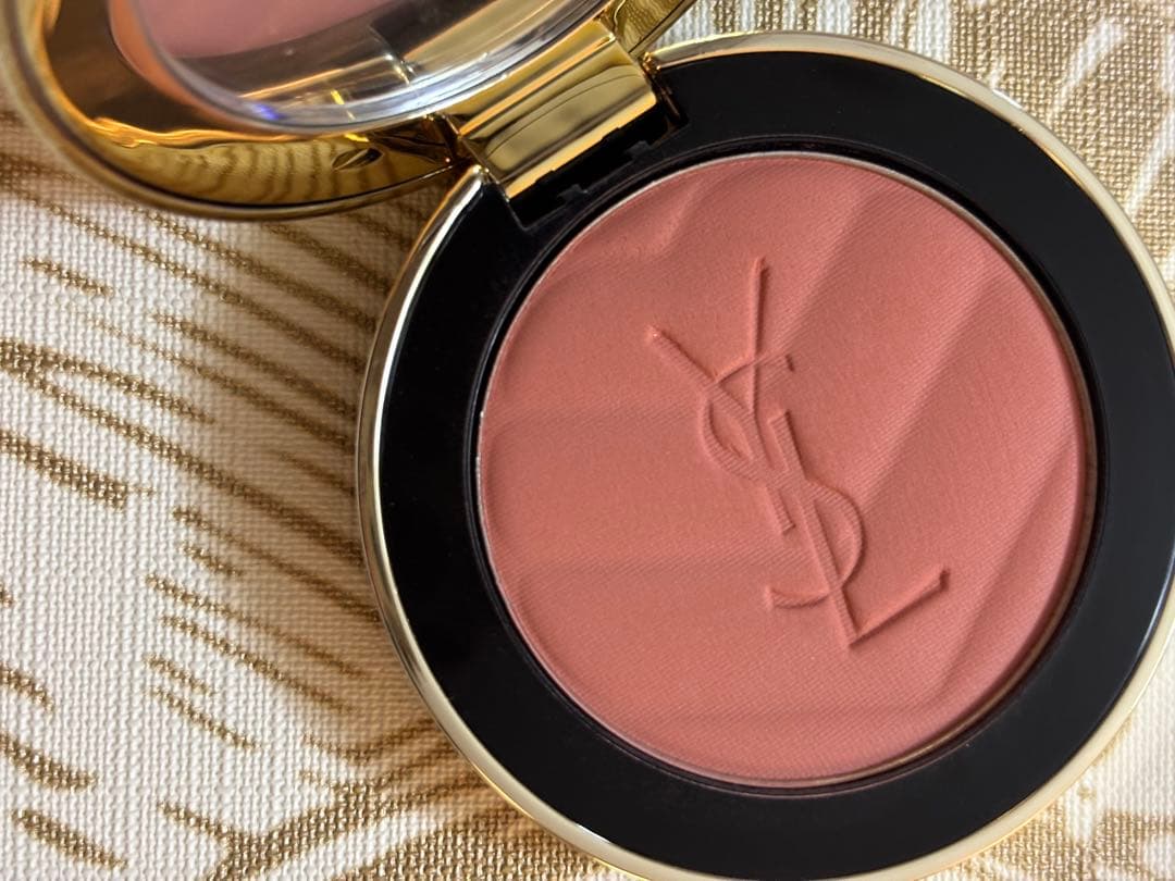 YSL 2点　メイクミーブラッシュ　06 ローズヘイズ　エナメルポーチ