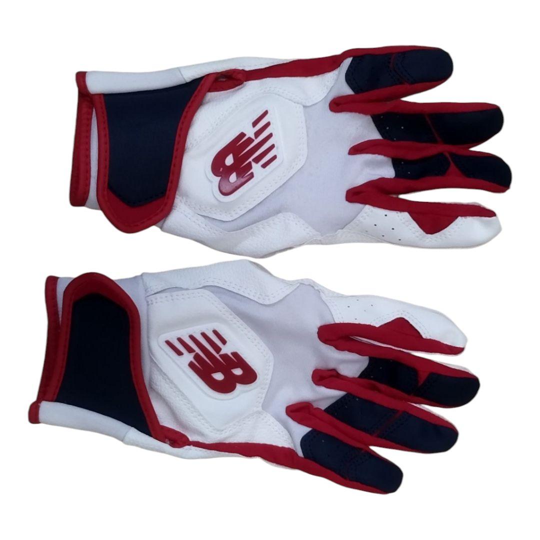 野球用ウェアセットとアクセサリー