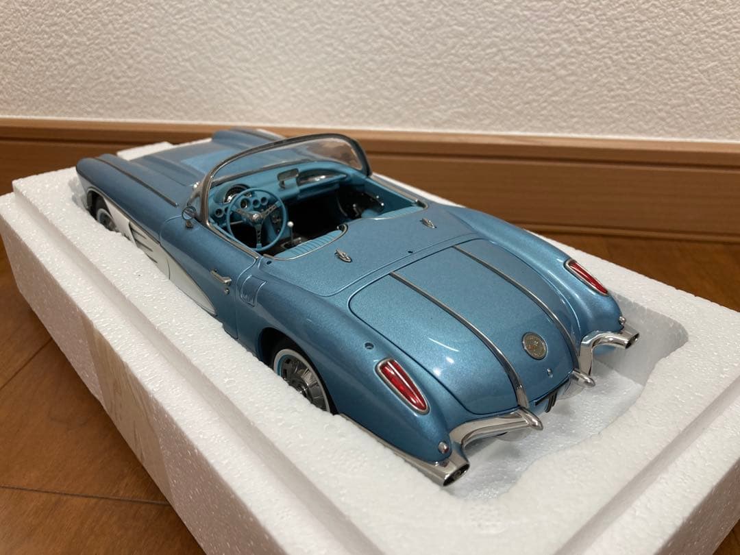 AUTOart Corvette C1 1:18 オープンカー ブルーメタリック