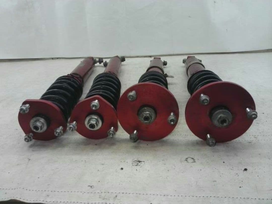 18クラウン メーカー不明　フルタップ式車高調