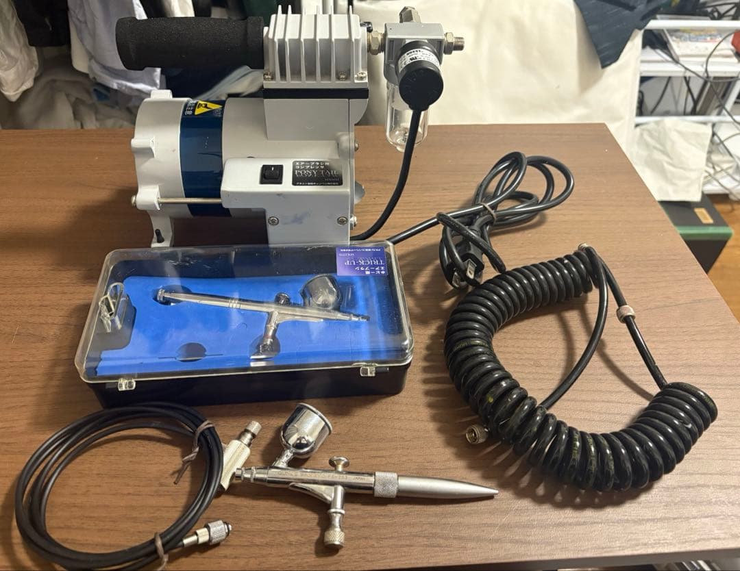 アネスト岩田　エアーブラシ用コンプレッサ MX6011 エアブラシセット