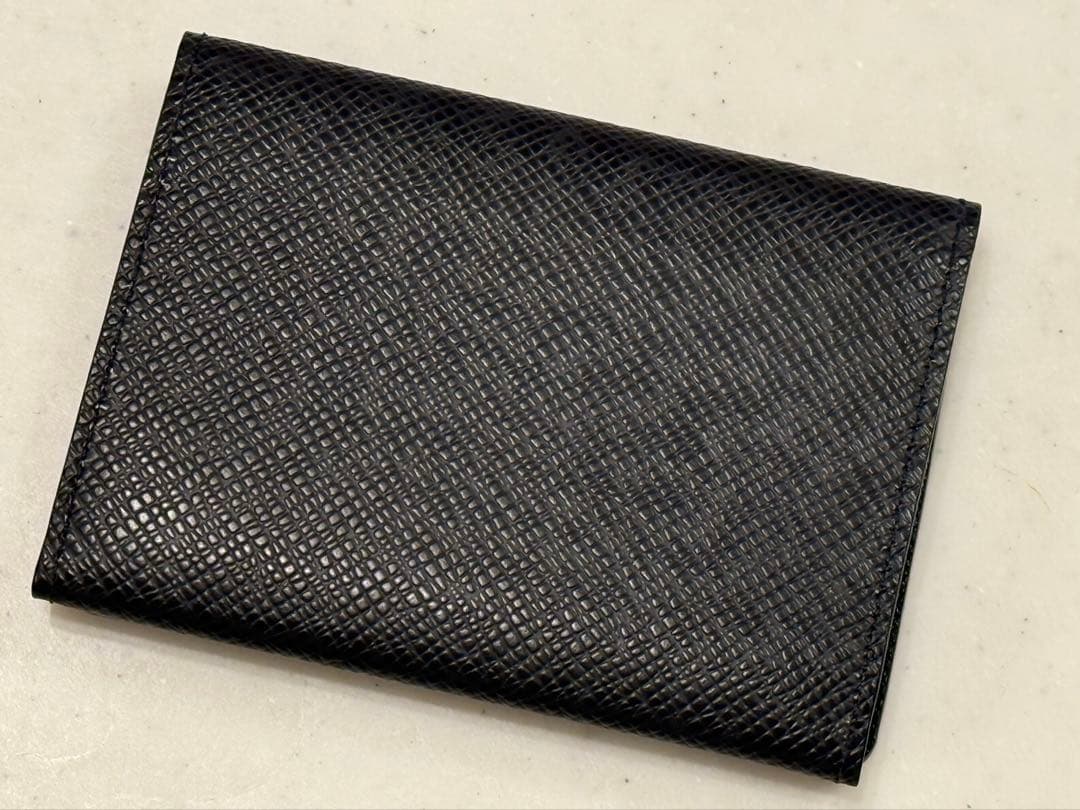 Louis Vuitton ブラック名刺入れ　中古