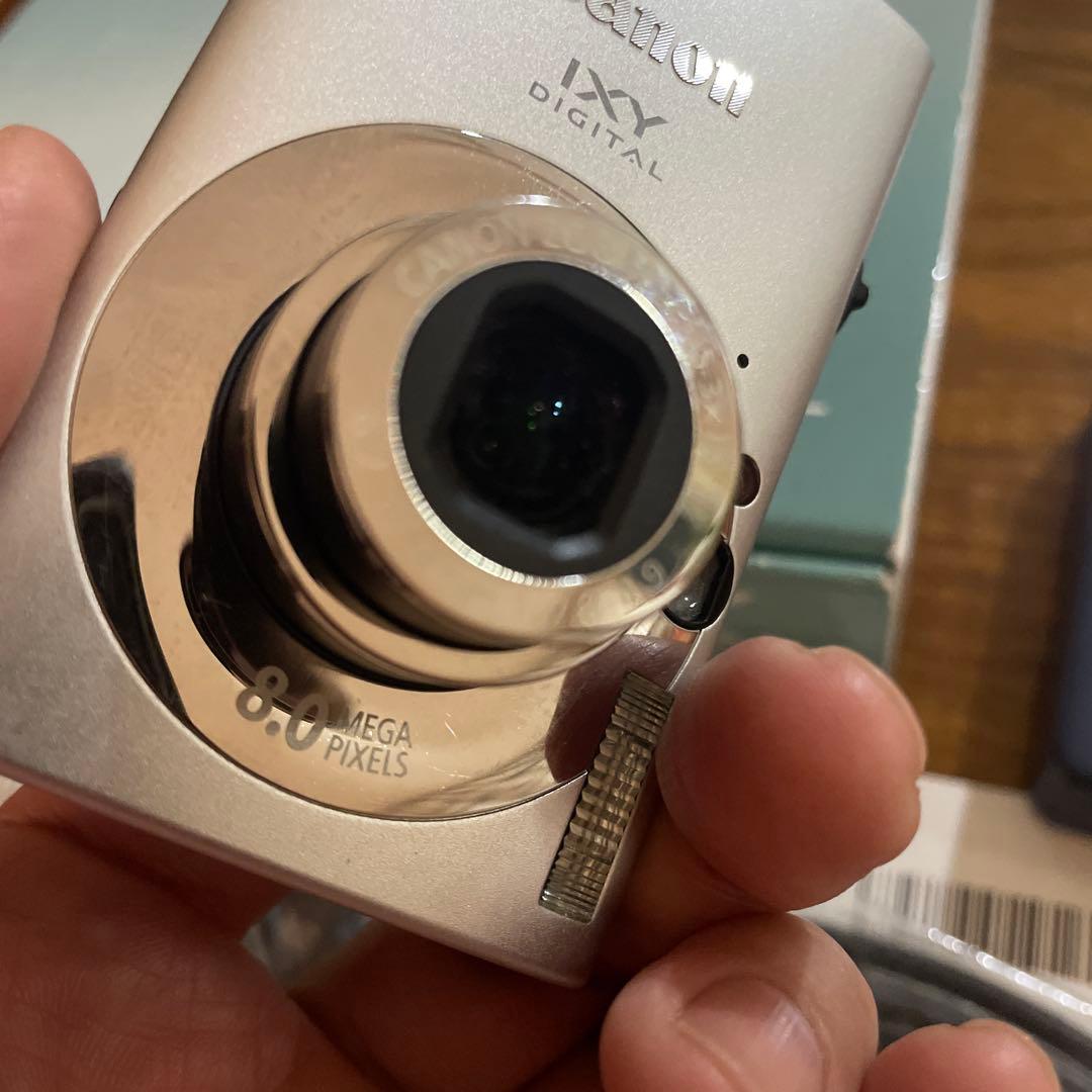 美品完動品　キヤノン IXY DIGITAL 25 IS