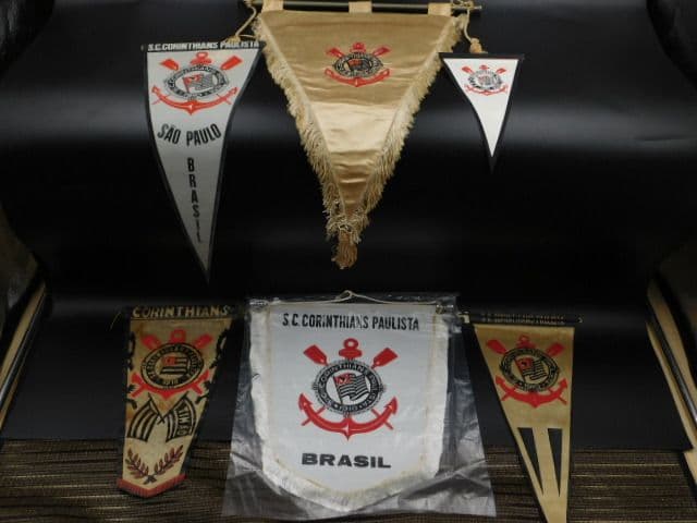 クラブ支給品　親善試合ペナント交換用公式コリンチャンスフラッグ ＆ 選手間交換用