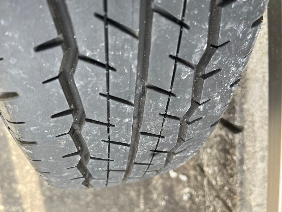 ハイエース　純正　DUNLOP 195/80R15 タイヤホイール4本セット