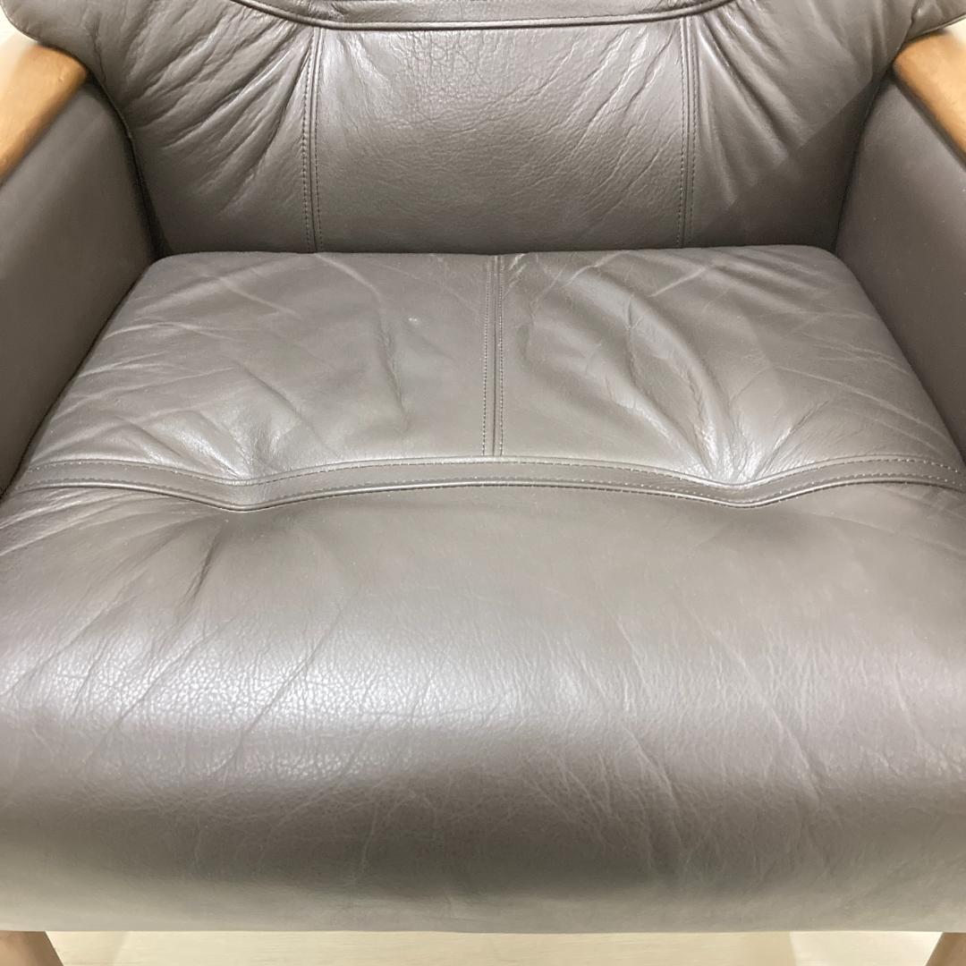 【カリモク】本革 一人掛けソファ シングルソファ レザー アームチェア B