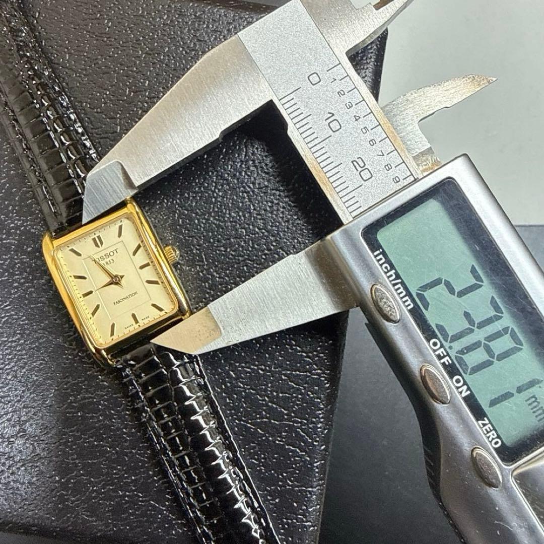 腕時計 TISSOT ティソ FASCINATION T815 スクエア 2針