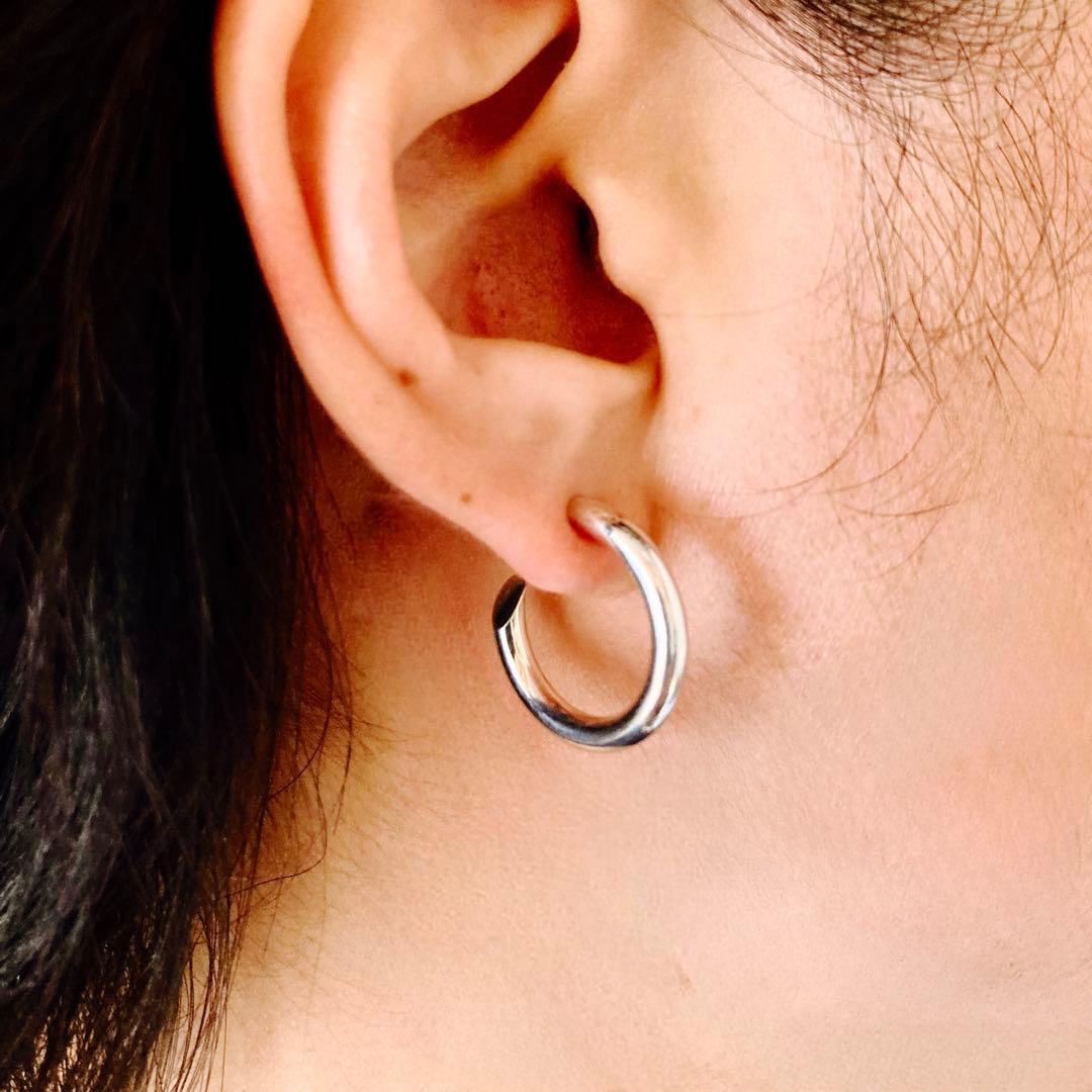 左2 新品 【 3mm×21mm 】両耳用 シルバー925 フープピアス