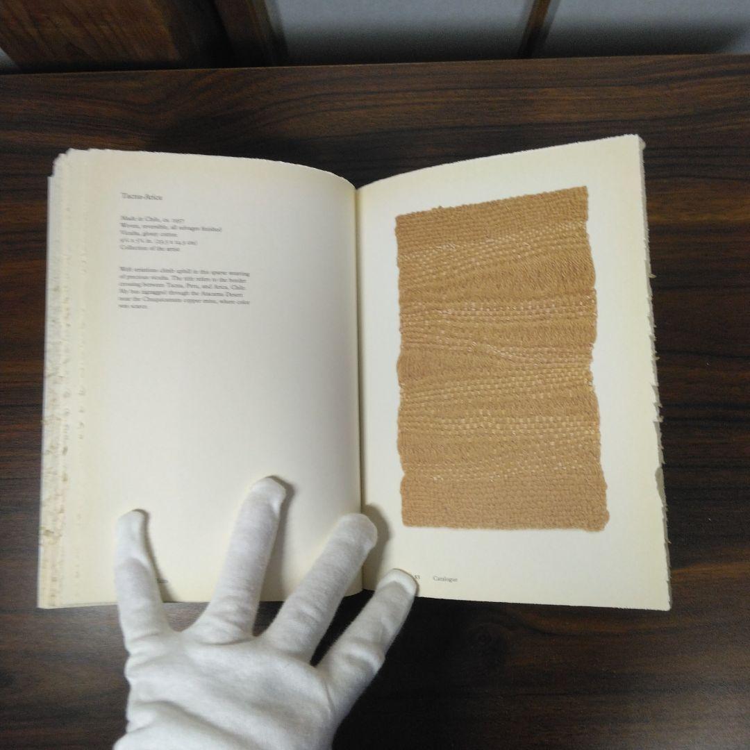 SHEILA HICKS WEAVING AS PHOR　洋書