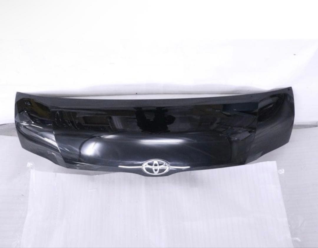 u*8様 トヨタ 黒 ハイエース