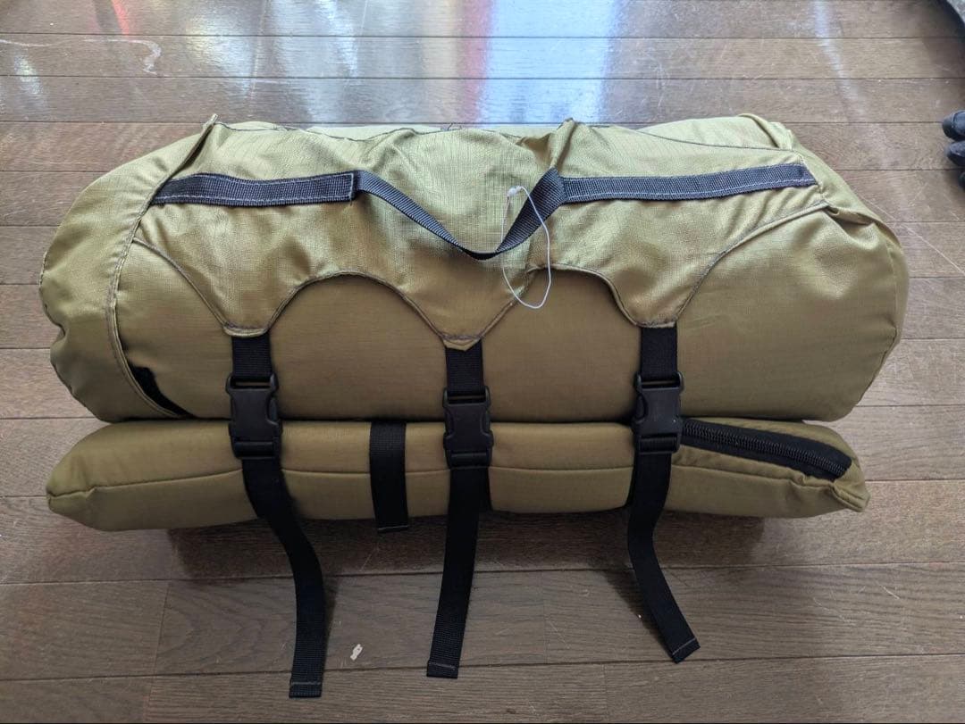 【EVER ADVANCED Solo用 巣篭もりテント 前室付テント　中古】