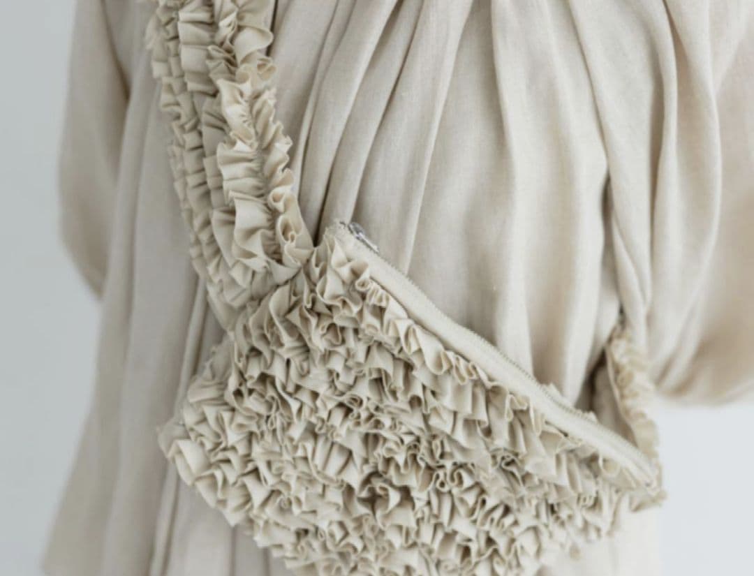 R&D.M.Co- FRILL BODY BAG フリルボディバッグ エクリュ