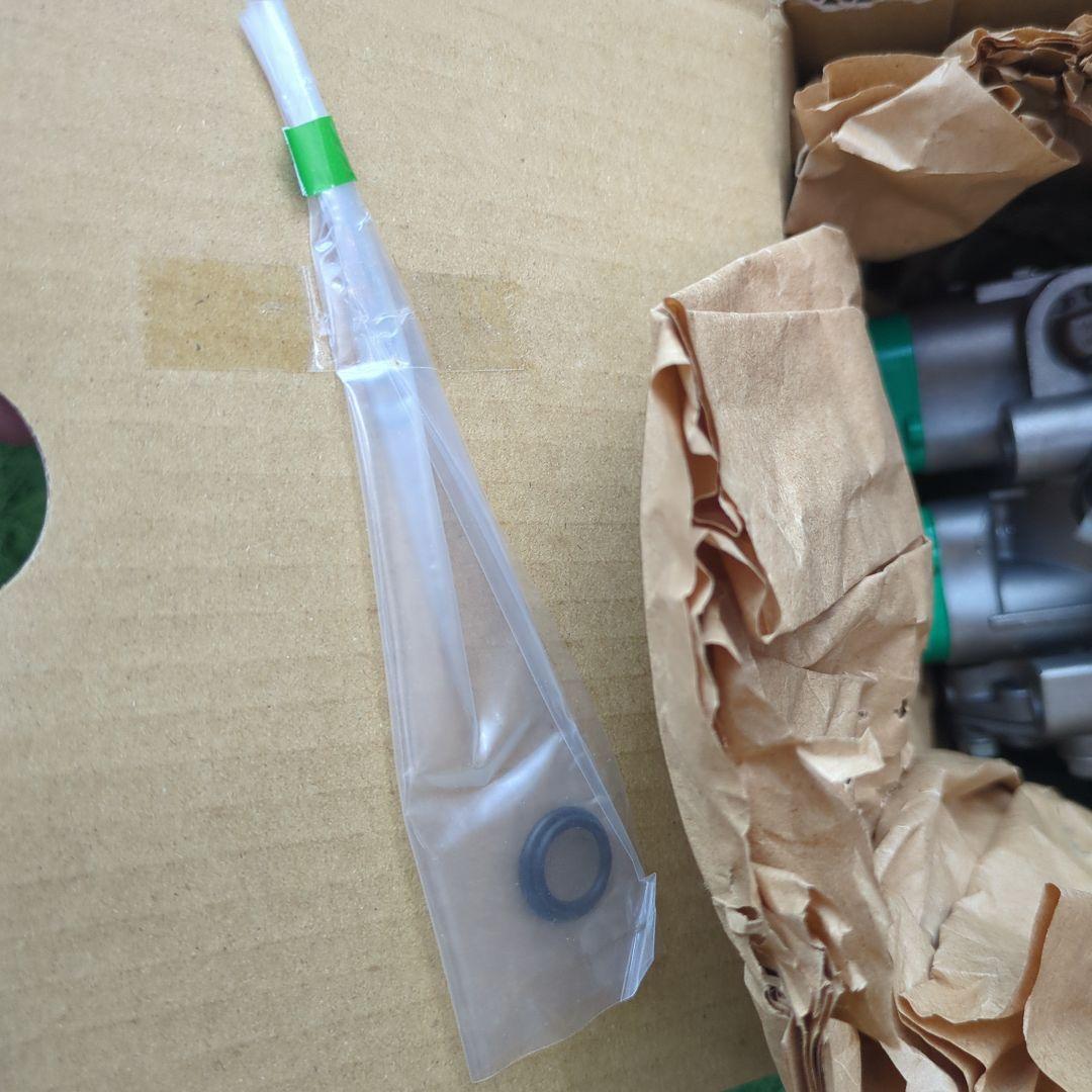 E25キャラバン　リビルトコンプレッサーGR926-MT033 ZD30DDTI