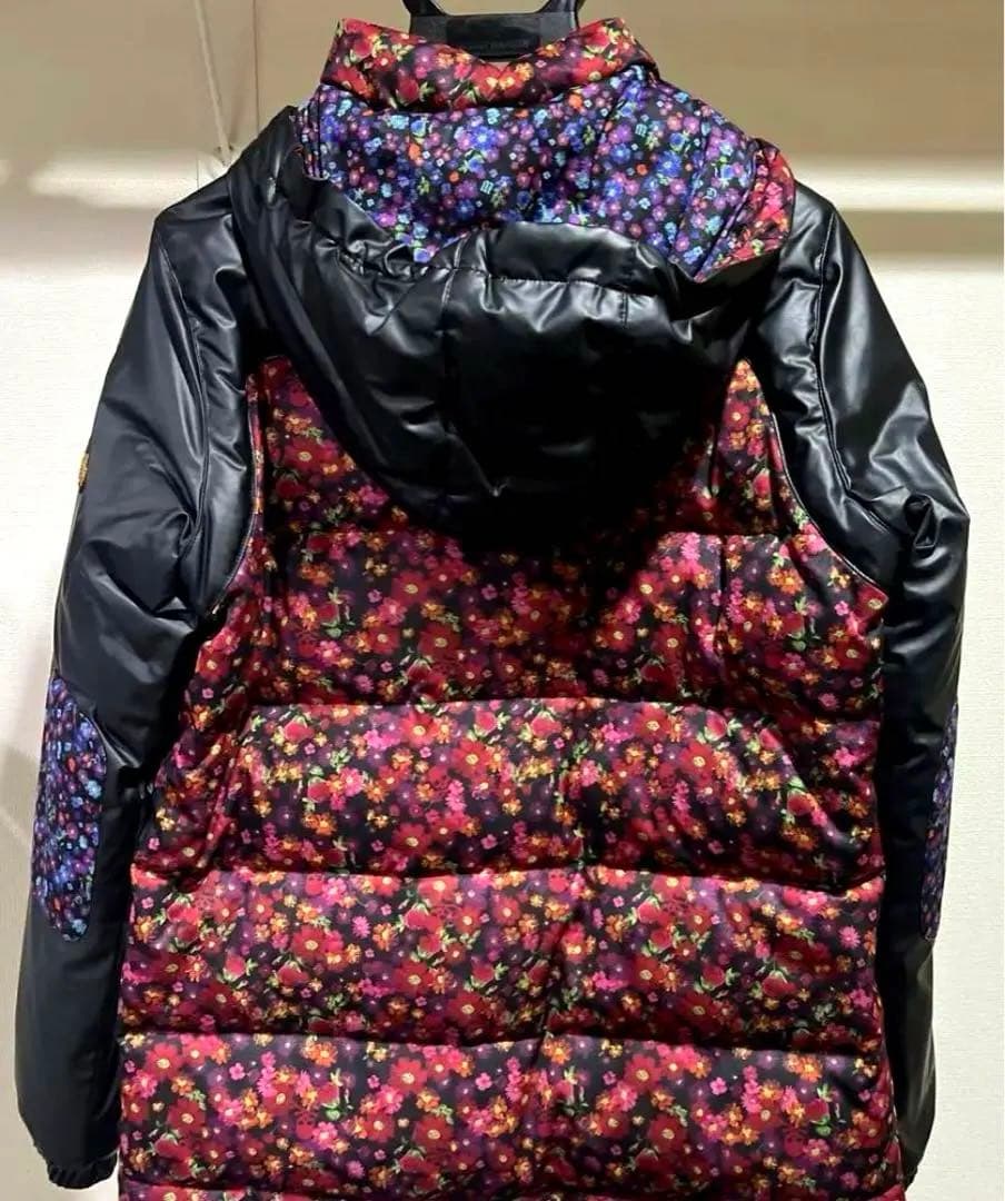 【新品タグ付】最終SALE。ダンスウィズドラゴン　可愛いダウンジャケット