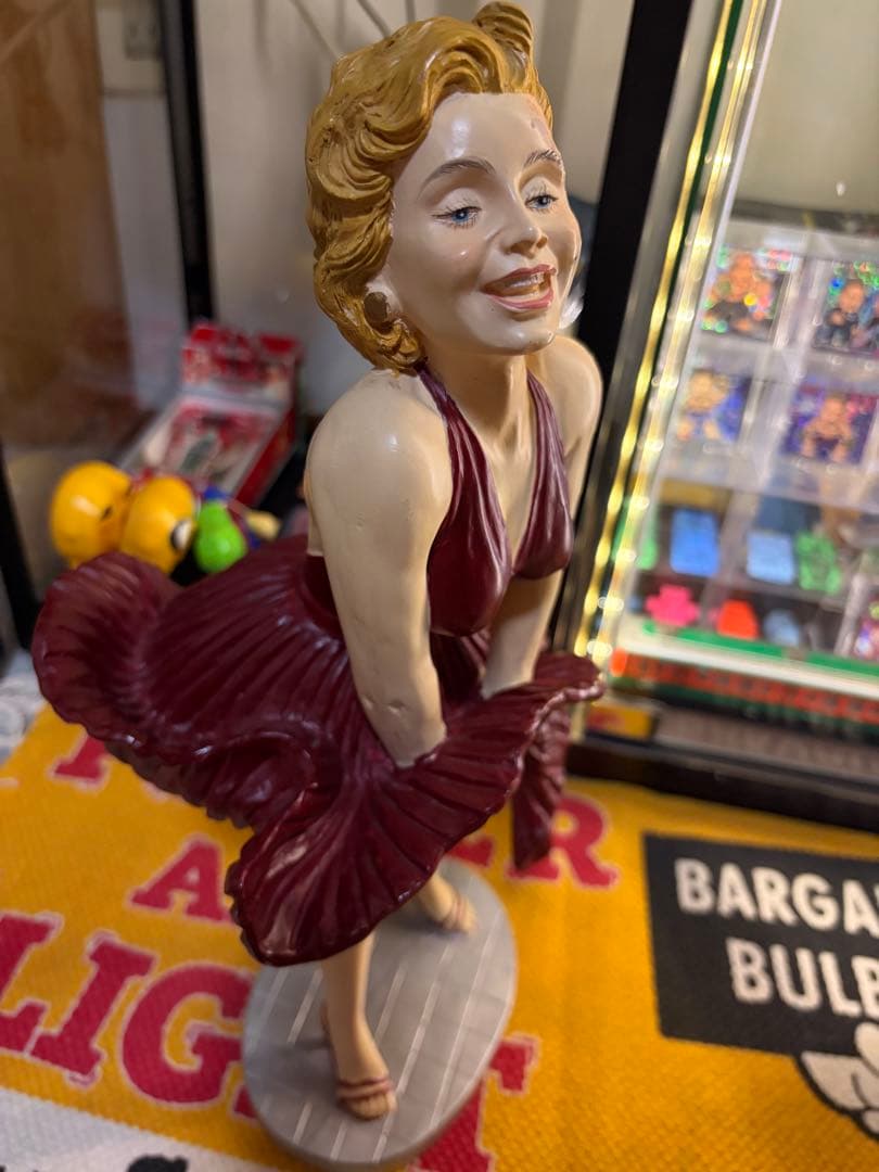 マリリン・モンロー アメトイ 置物 フィギュア 約50cm 陶器製？？