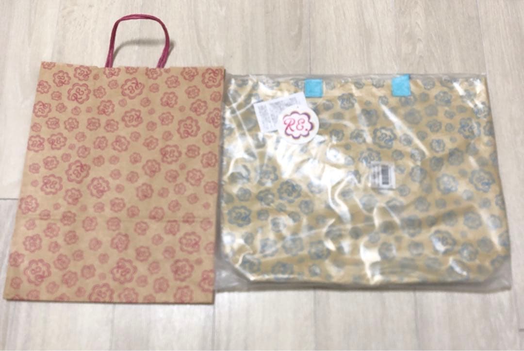 仲里依紗　RE. アールイードット　コメブクロPVCバッグ　ブルー