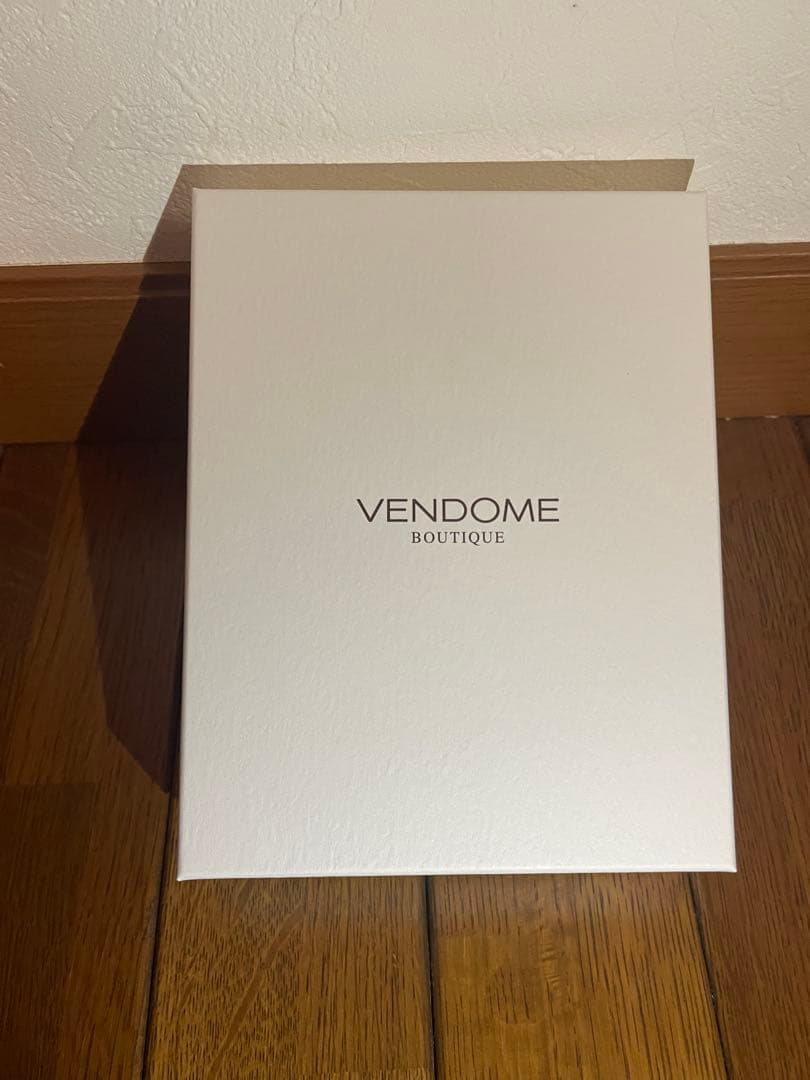 【期間限定】ヴァンドーム ミニオン　フェイラータオル　ブローチ