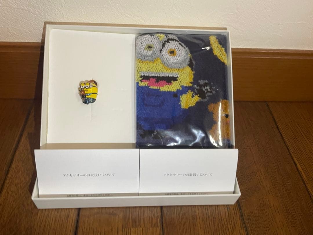 【期間限定】ヴァンドーム ミニオン　フェイラータオル　ブローチ