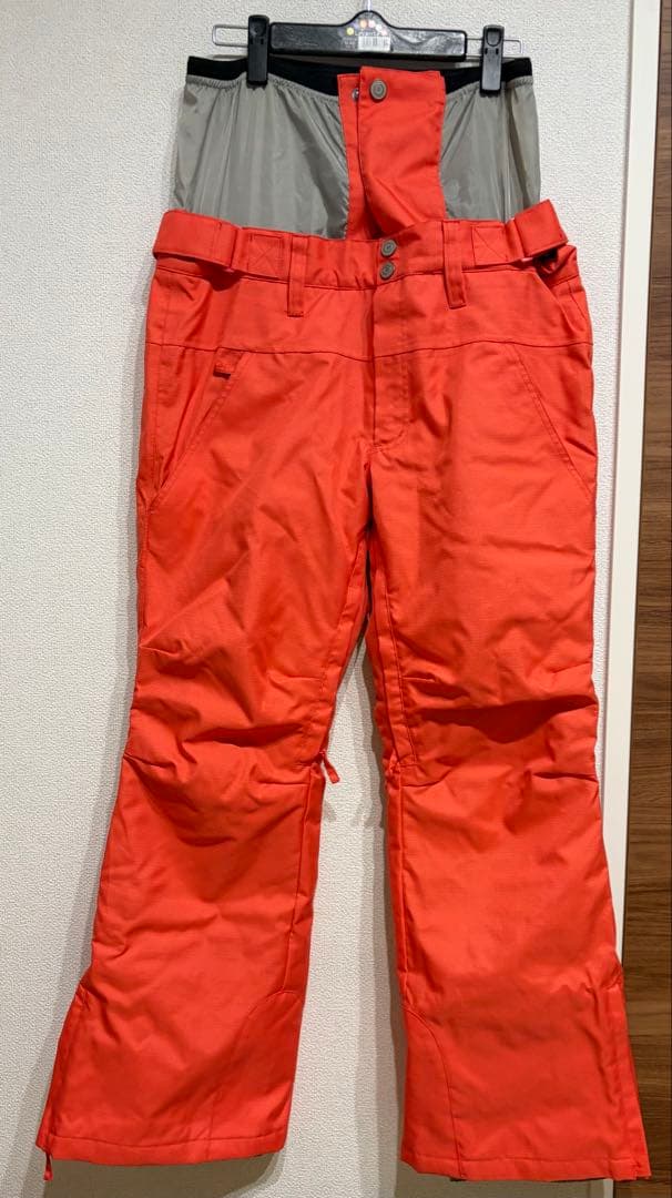 スノーボードウェアセット（ジャケット・パンツ）　レディース Mサイズ　DLite