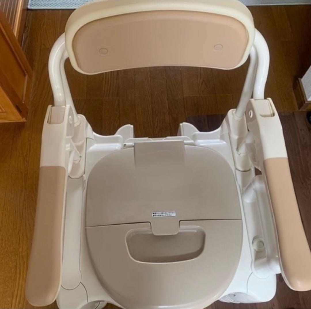 介護トイレ　 アロン化成　 ポータブルトイレ　災害防災　送料無料に変更しました