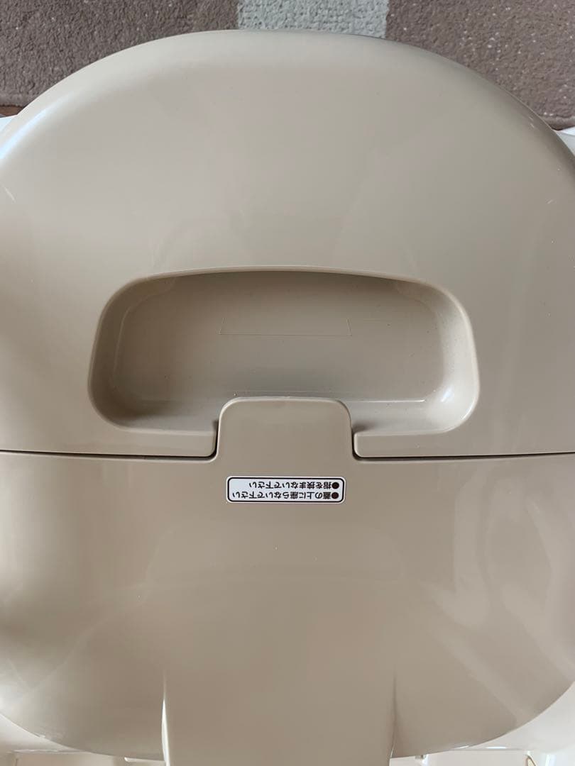 介護トイレ　 アロン化成　 ポータブルトイレ　災害防災　送料無料に変更しました