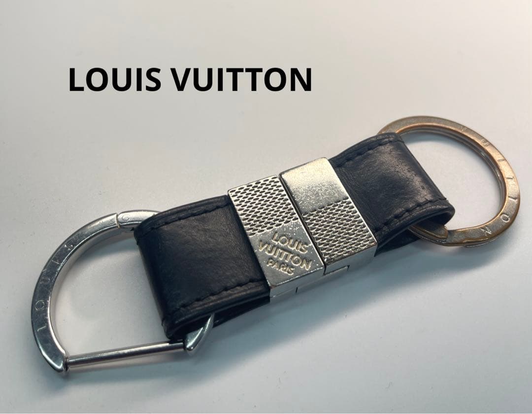 LOUIS VUITTON (ルイヴィトン)キーホルダー