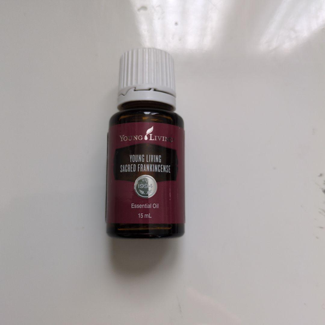 Young Living セイクリッドフランキンセンス 15mL