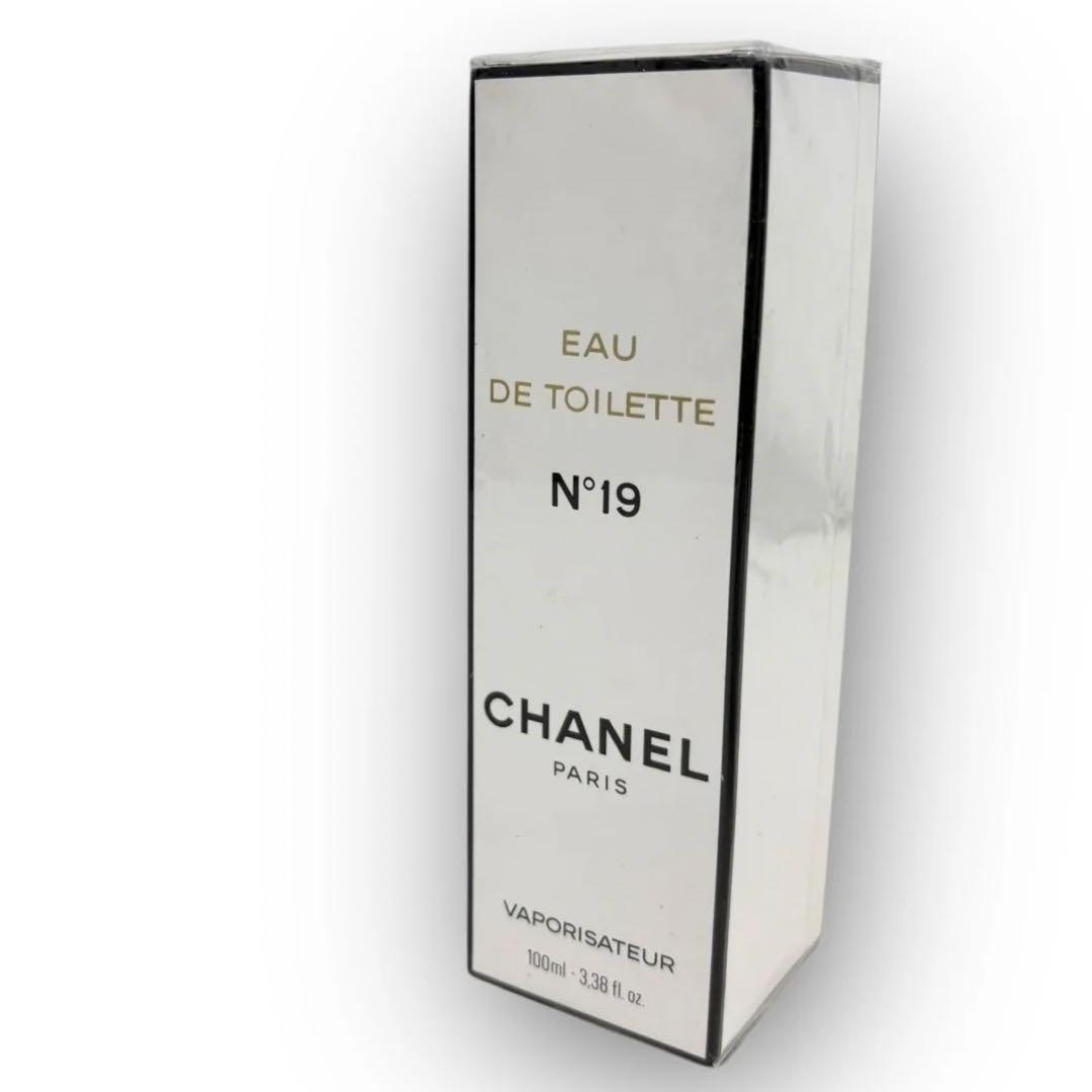 未開封❤︎CHANELオードトワレNo.19 VAPORISATEUR 100ml