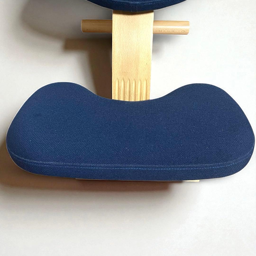 【美品】バランスイージー サカモトハウス ネイビー 姿勢矯正チェア