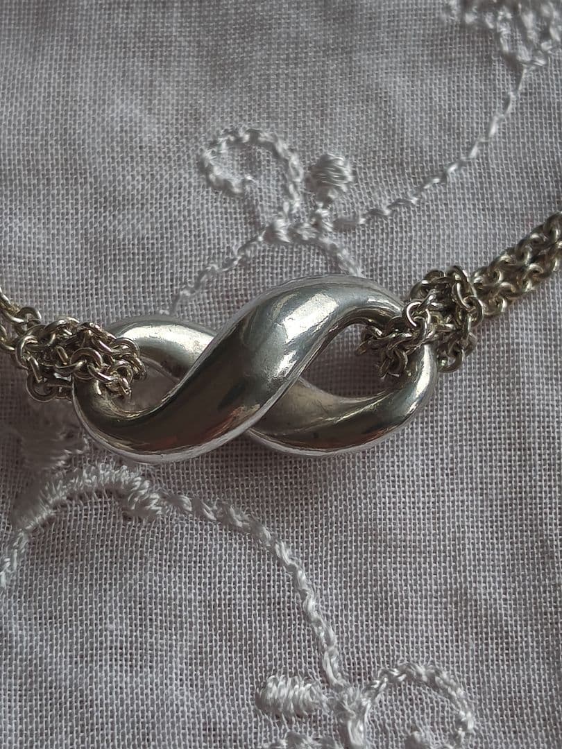 ティファニー(Tiffany & Co.) インフィニティ ネックレス