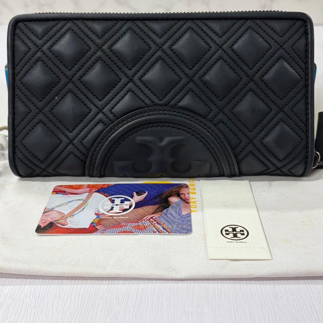 新品同様‼️ 現行　トリーバーチ　財布　長財布　キルティング　ラウンドファスナー