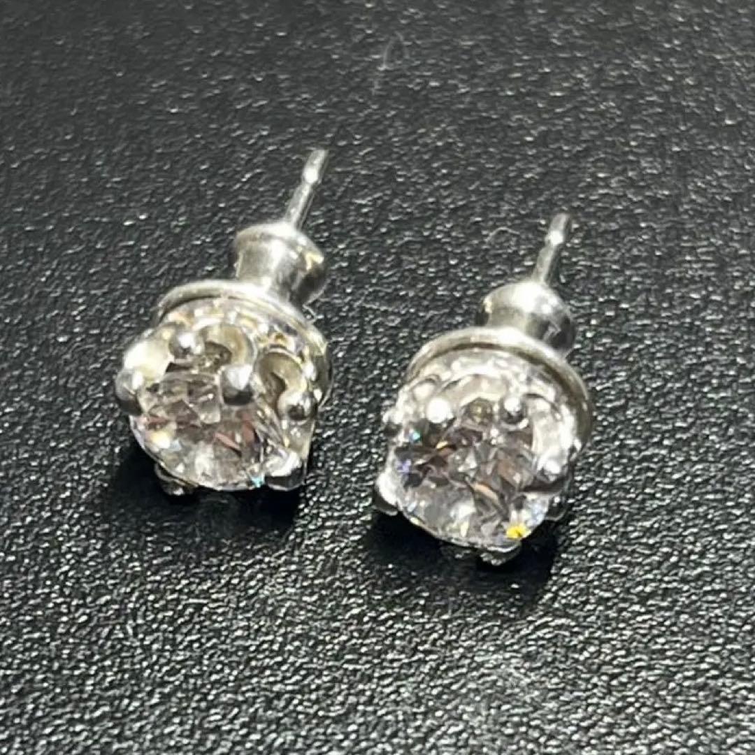 Justin Davis ジャスティン・デイビス ピアス