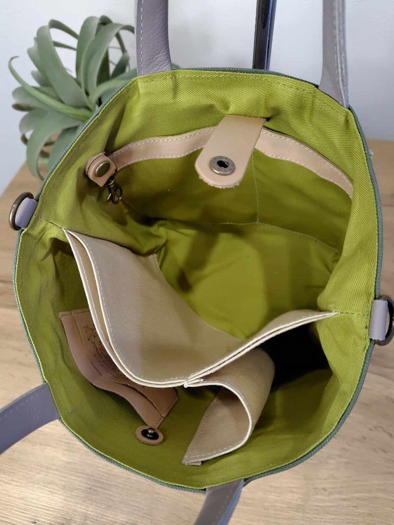 ミナペルホネン /タンバリンクロスカケラパッチ/しきりトートSサイズ/カーキ