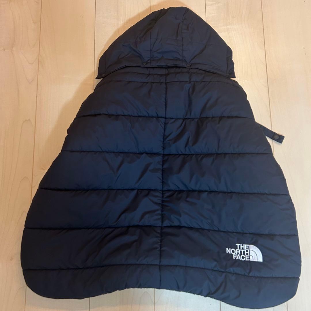 ノースフェイス　黒　抱っこ紐ケープ