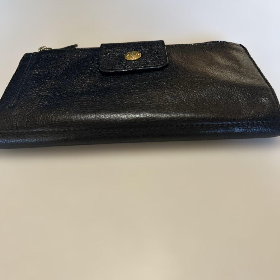 大幅値下げ！美品　イルビソンテ　ブラックレザー長財布 ボタン留め