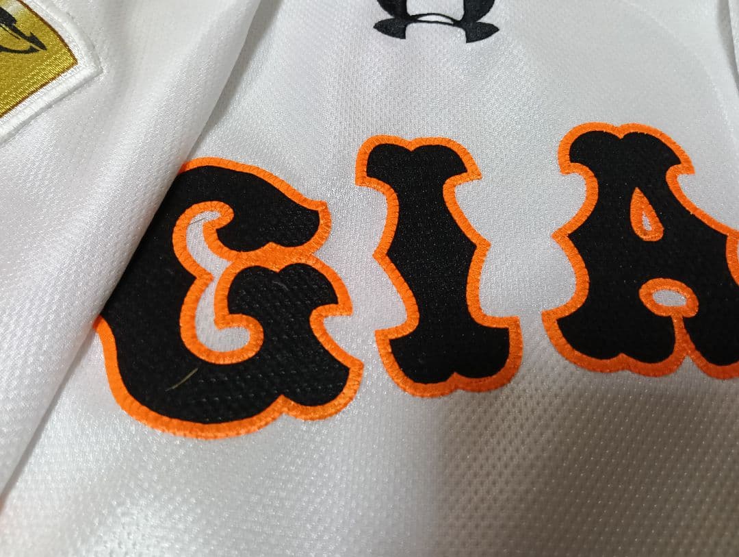 読売　巨人　長野久義選手 プロコレクション チャンピオンエンブレム付ユニフォーム