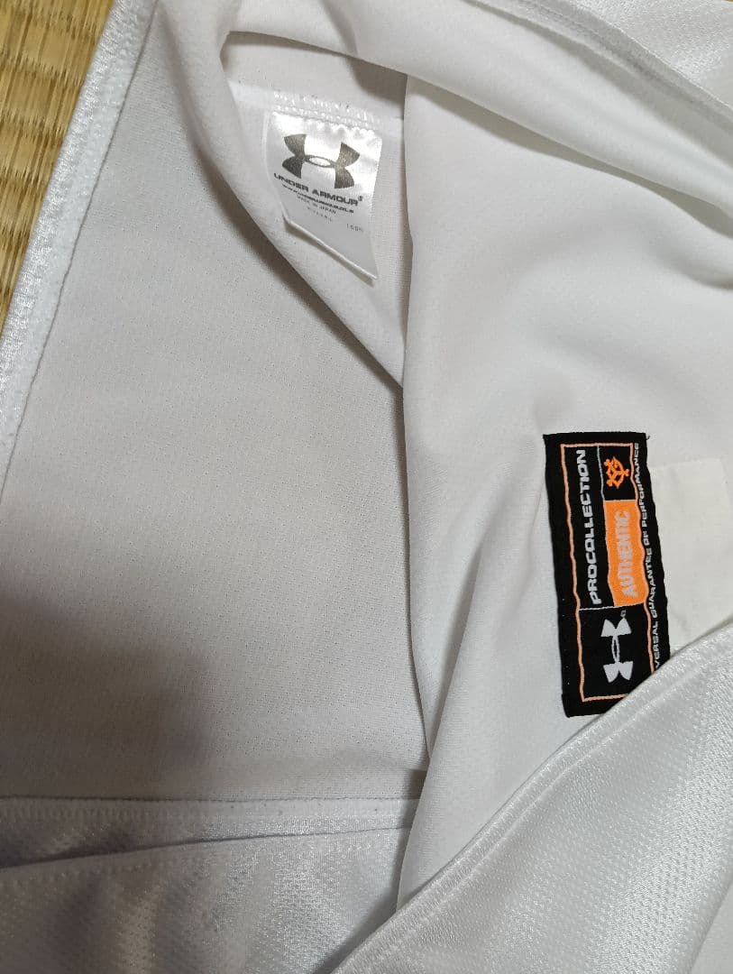 読売　巨人　長野久義選手 プロコレクション チャンピオンエンブレム付ユニフォーム