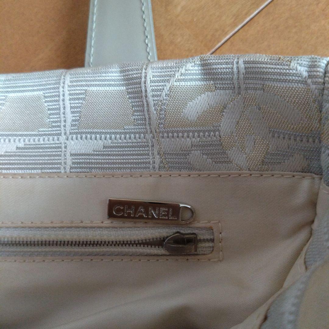 CHANEL ベージュ キャンバス ハンドバッグ