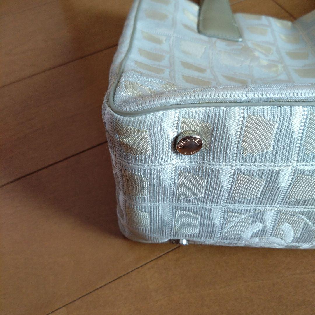 CHANEL ベージュ キャンバス ハンドバッグ