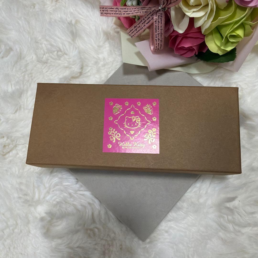 新品未使用 印傳屋 ハローキティコラボ メガネケース 箱付き