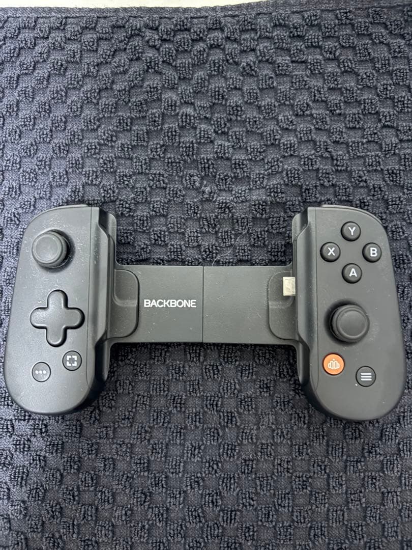 BACKBONE One USB-C ゲームコントローラー