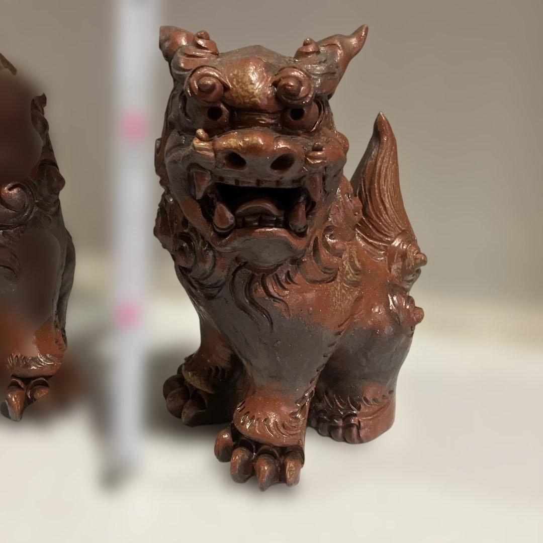 茶色のシーサー像 陶器製