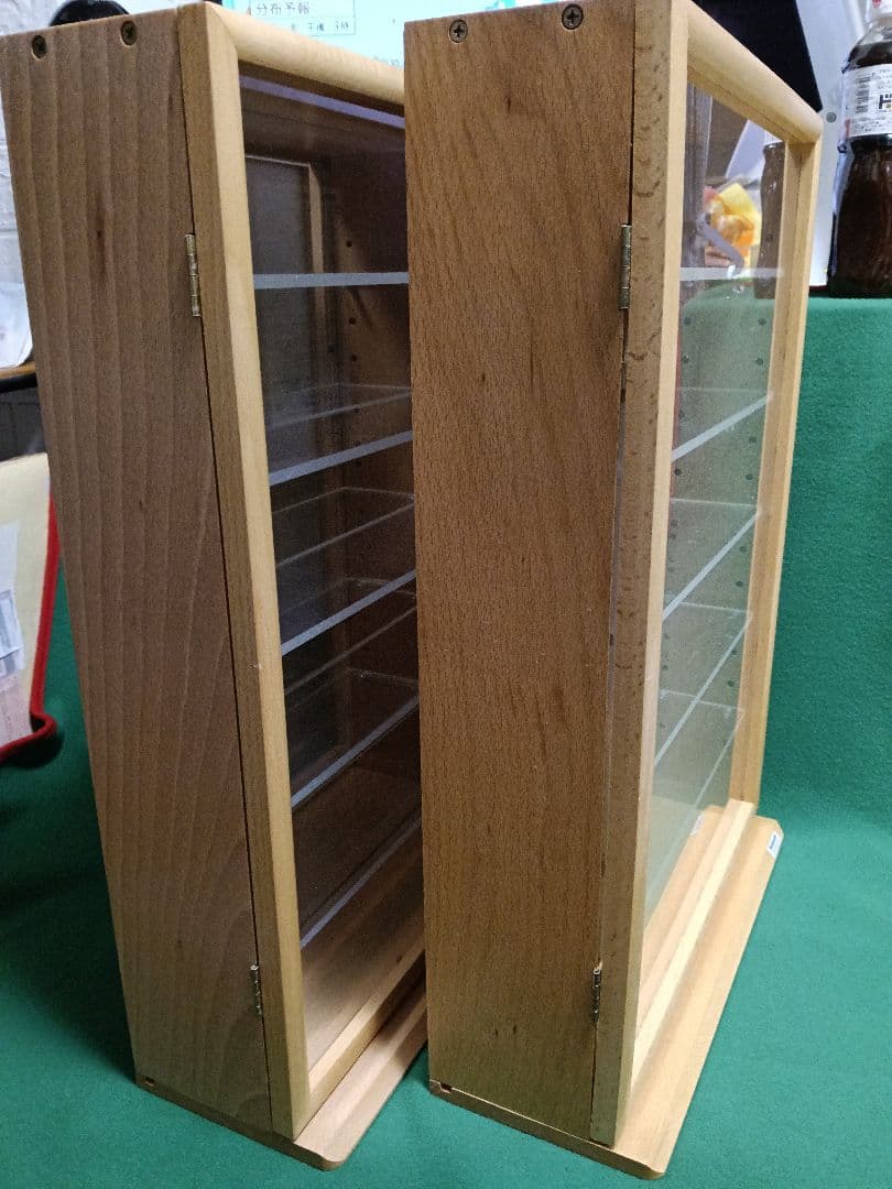 ナカバヤシ木製ガラスケース 6段 2セット。