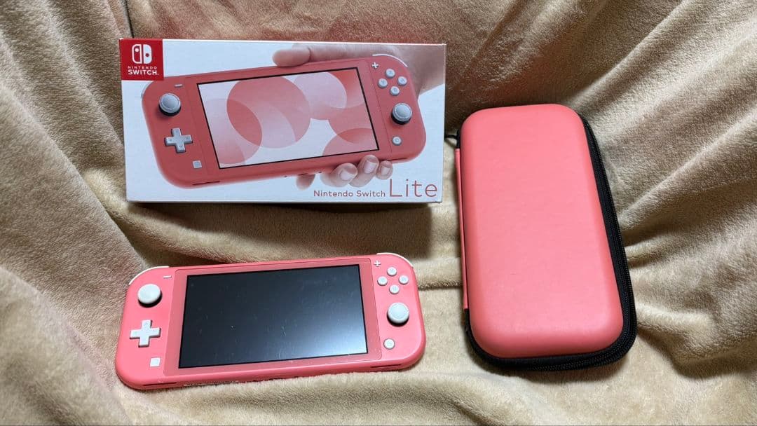 Nintendo Switch Lite コーラルピンクピンク