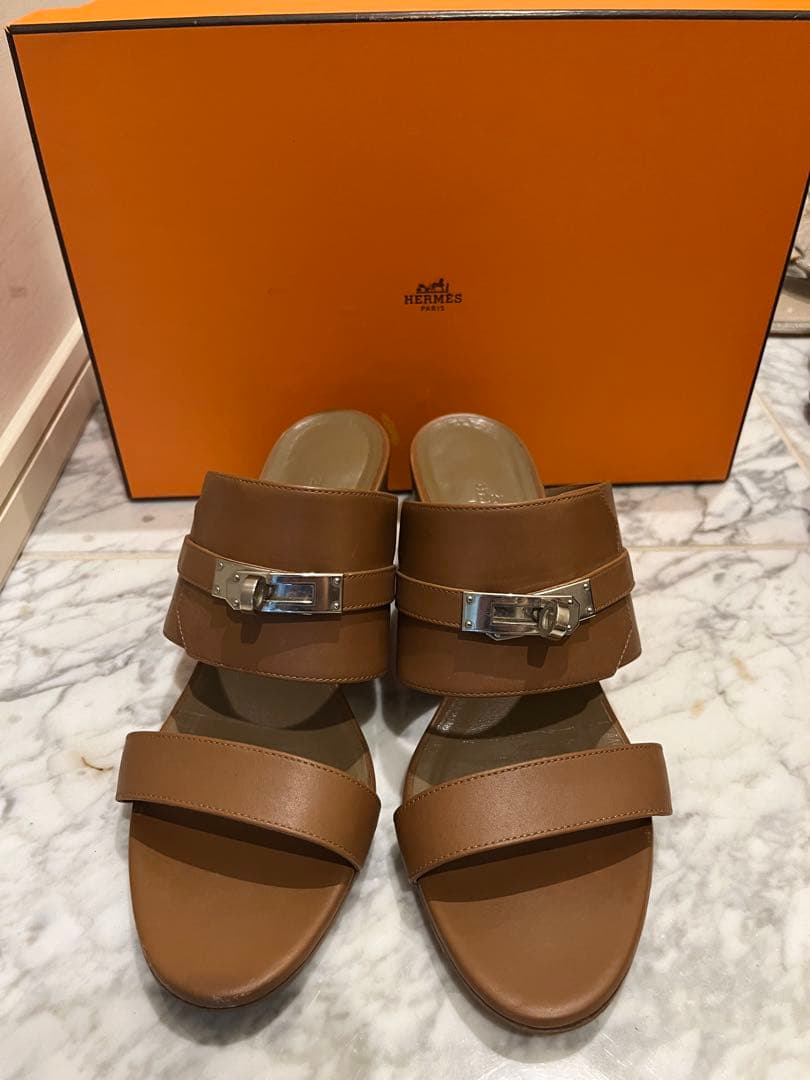 美品　HERMES エルメス　サンダル　オヴァシオン　ケリー金具 サイズ38