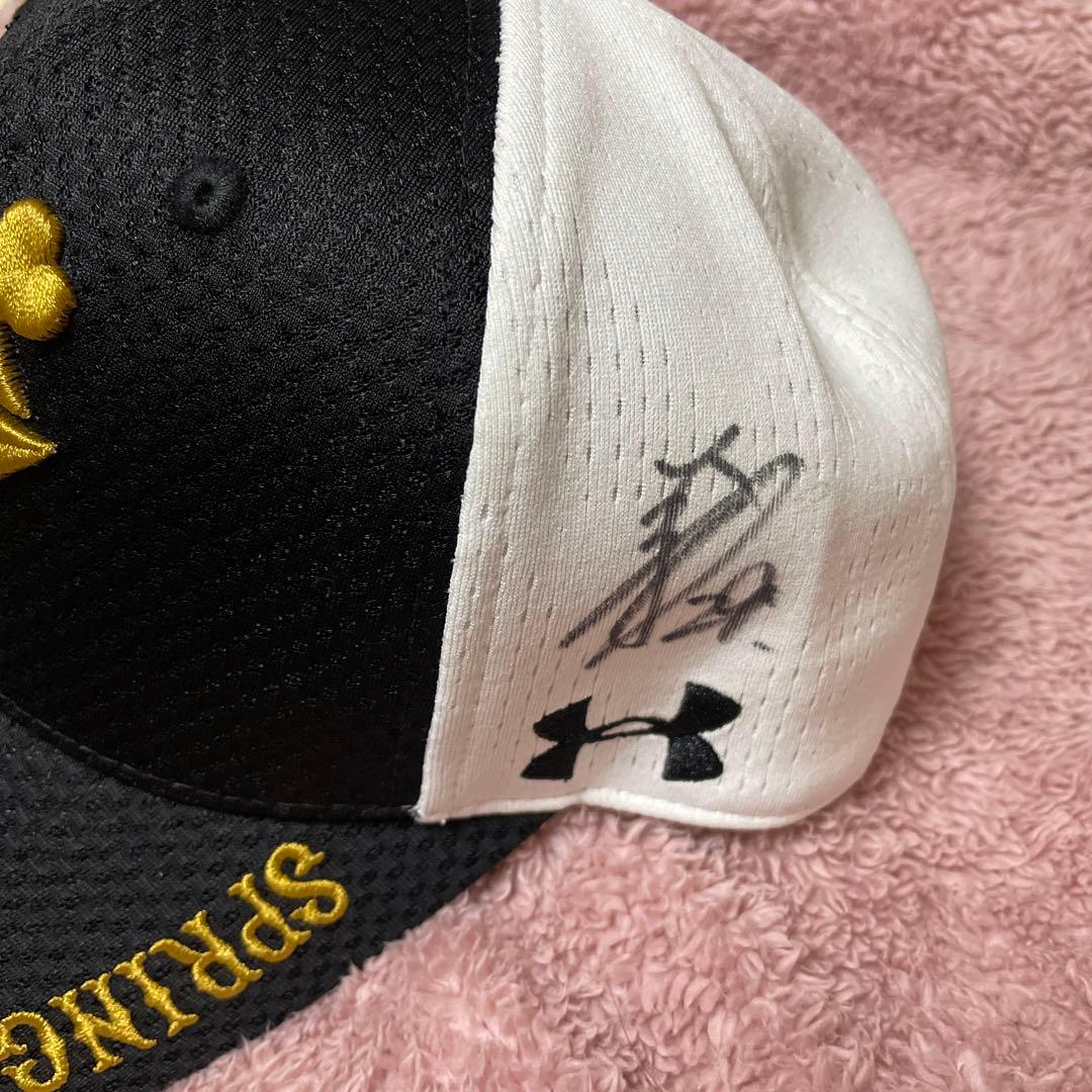 読売巨人　ジャイアンツ　サイン入りキャップ