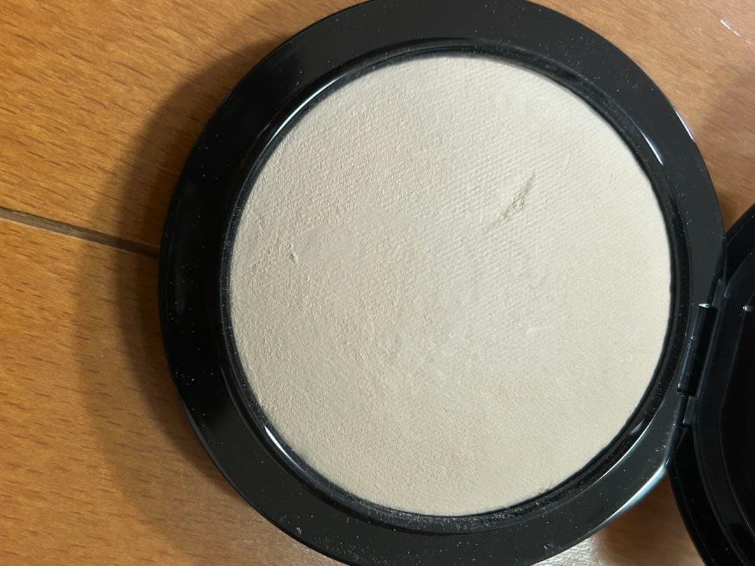 MAC ミネラライズスキンフィニッシュ　ナチュラル　ライト